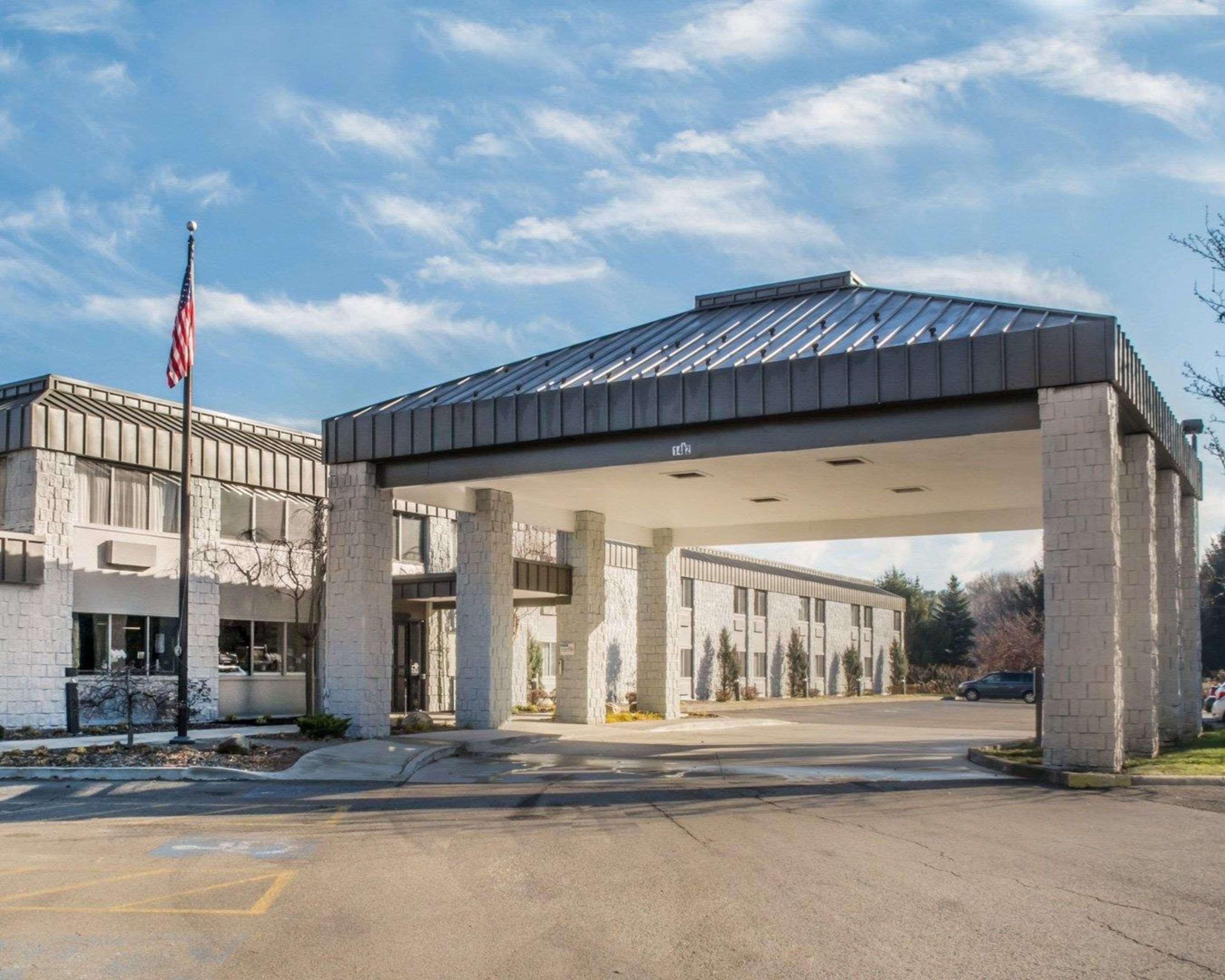 Clarion Pointe Jamestown - Falconer Екстериор снимка